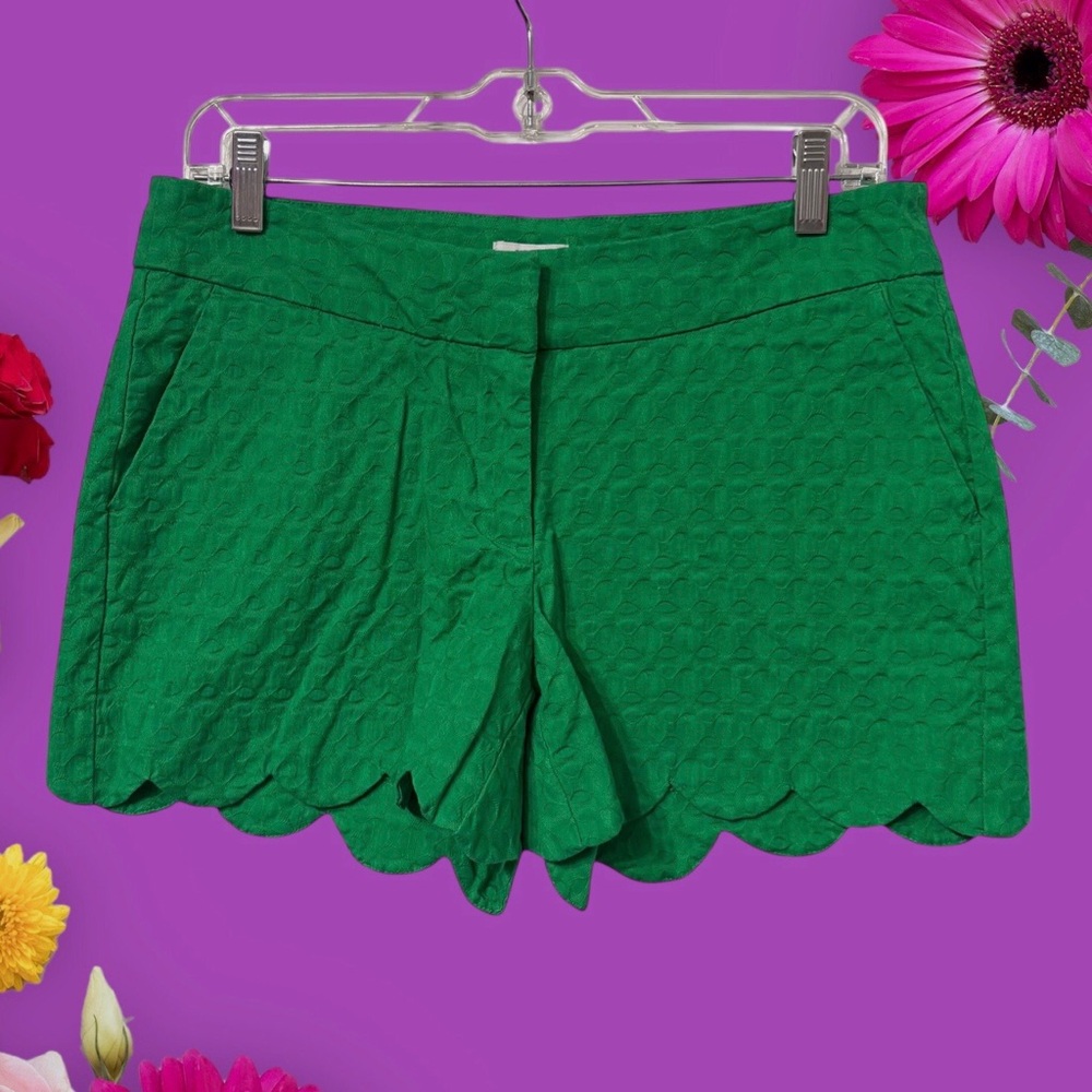 Crown & Ivy Green Cotton Scalloped Women's Shorts With Pockets